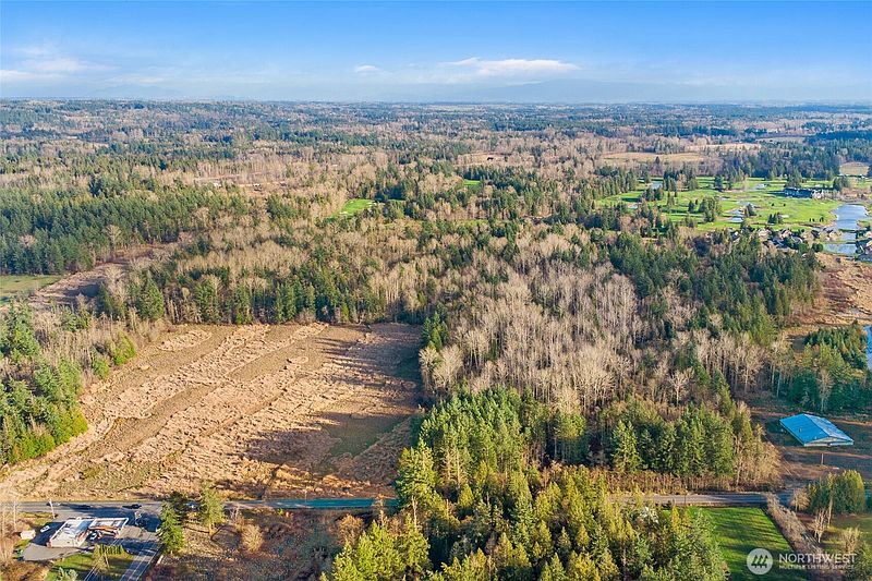 5th image of 8820 Blaine Road
