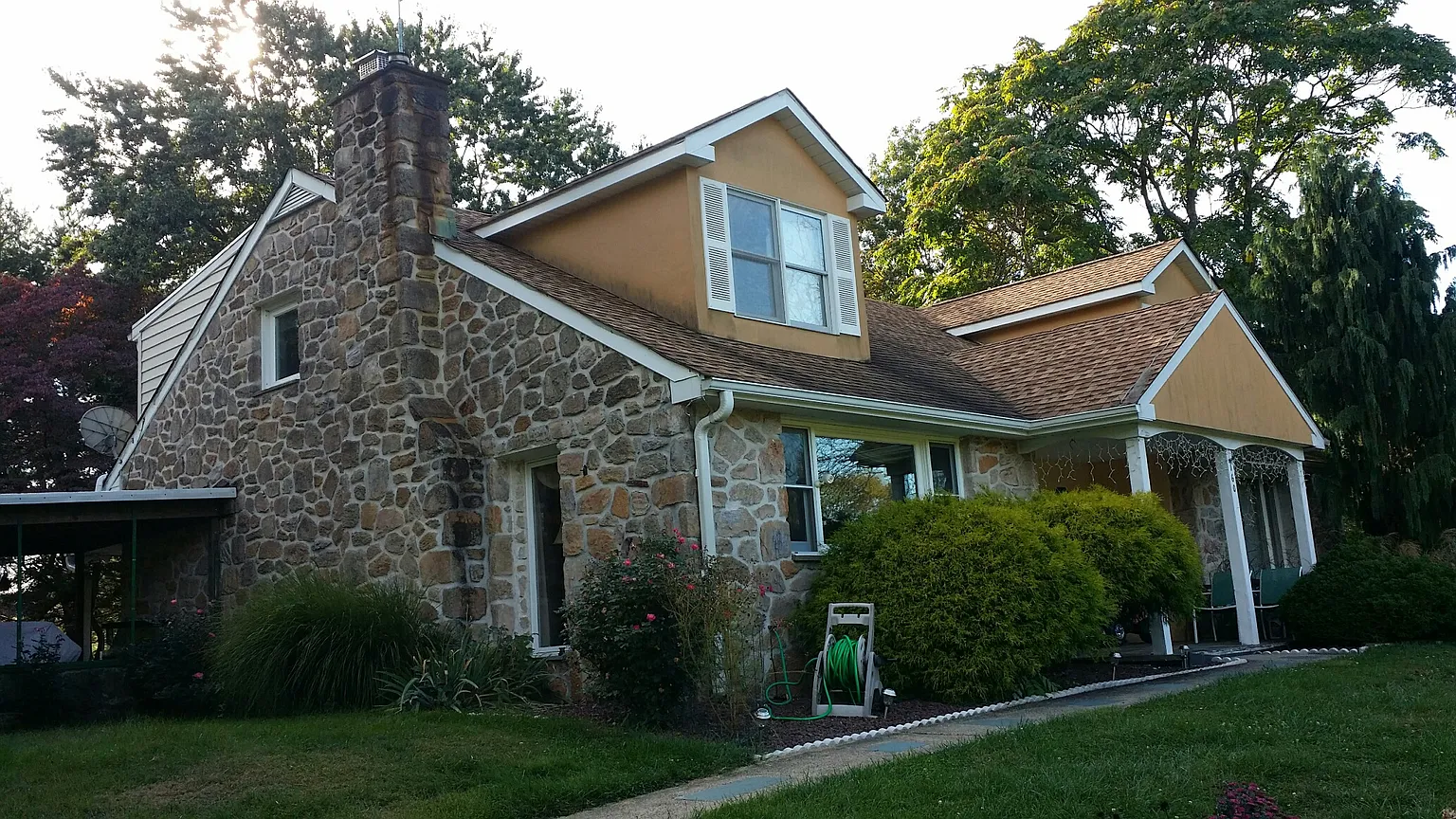 160 Clearview Ave photo 1