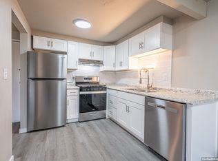 Apple Ridge Apartments, Milwaukee, WI 53225
