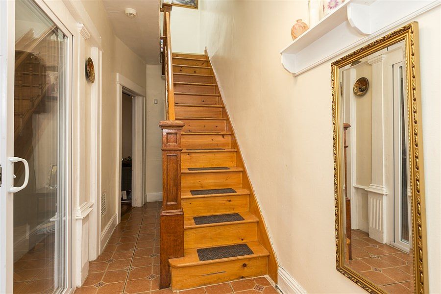 2nd image of 9742 108th St