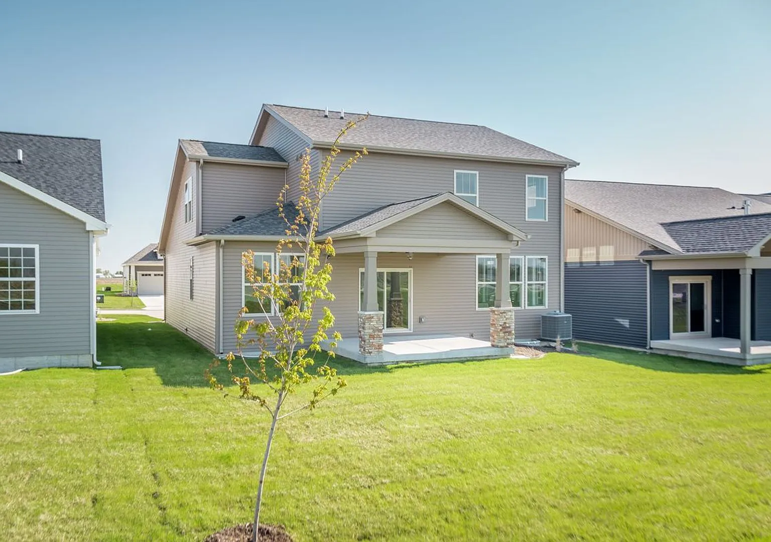 2307 Lovie Lane — Photo 3