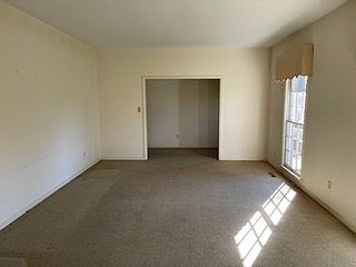 5th image of 2807 Berkley Dr
