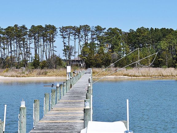 Boat/jet ski lift and pier