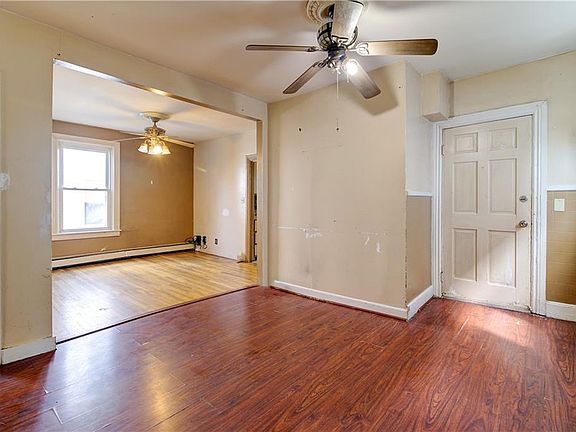 4th image of 120 East St