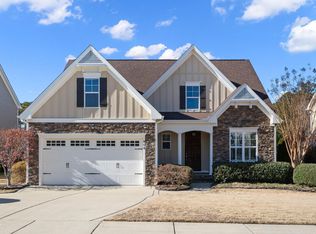 906 Minerva Dale Dr, Fuquay Varina, NC 27526