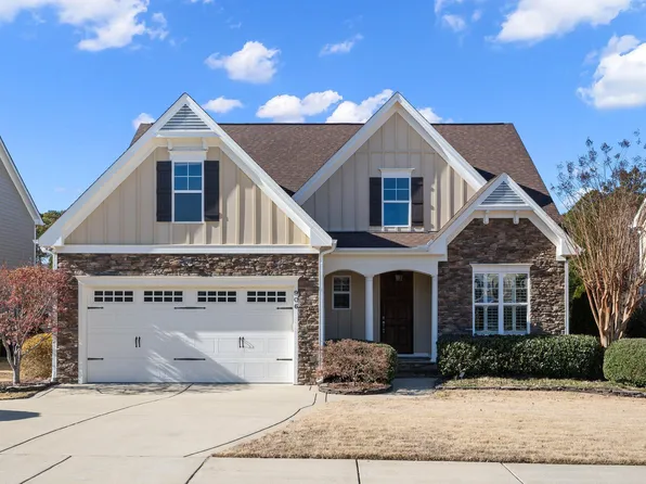 906 Minerva Dale Dr, Fuquay Varina, NC 27526