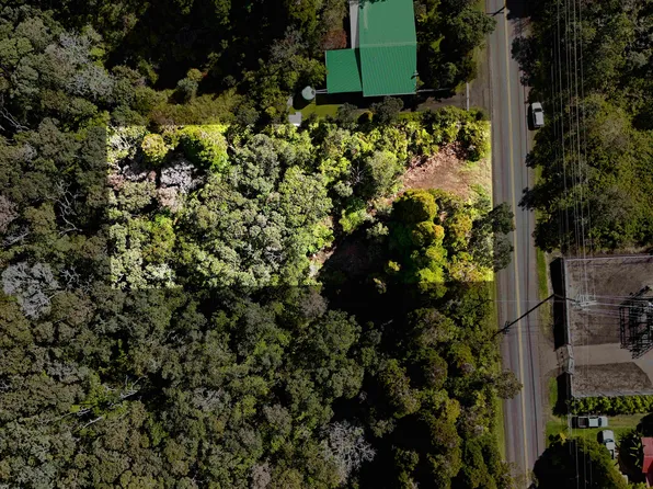 Wright Rd, Volcano, HI 96785