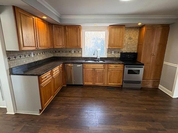 2nd image of 712 State Rt 23