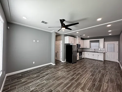 1808 Angelina Dr Photo 1