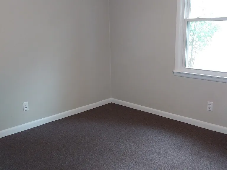 2371 Brackett St SW — Photo 4