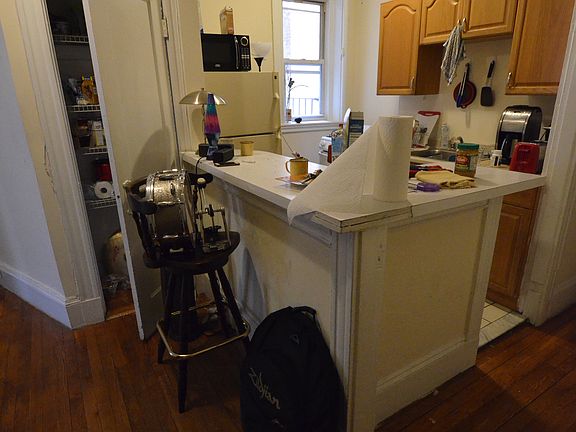 2nd image of 111 Peterborough St #3