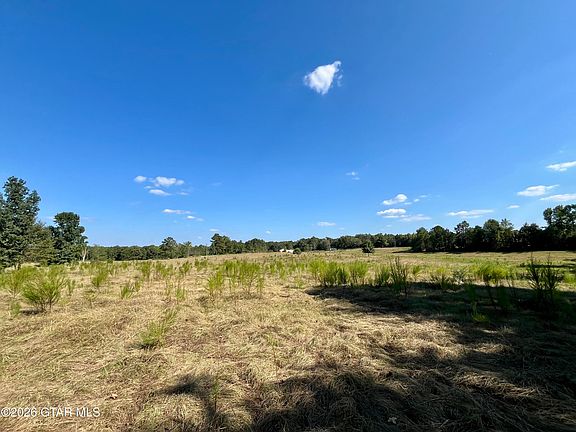 3rd image of 5685 Crystal Ridge Rd