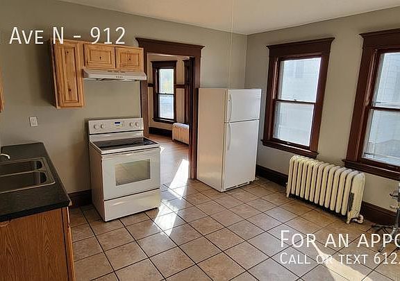 5th image of 912 24th Ave N #912
