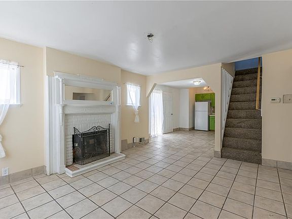 5th image of 112 White Ave