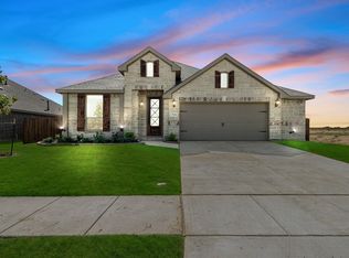 216 Claywood Dr, Glenn Heights, TX 75154