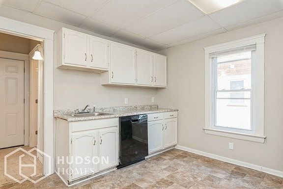 5th image of 8906 Jeffries Ave #1
