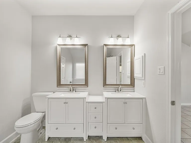 2714 Crestbrook Ct — Photo 13