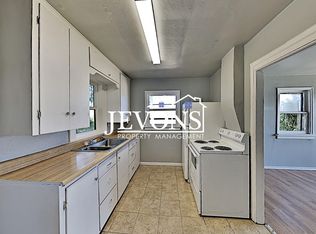 12 W Washington Ave #A, Yakima, WA
