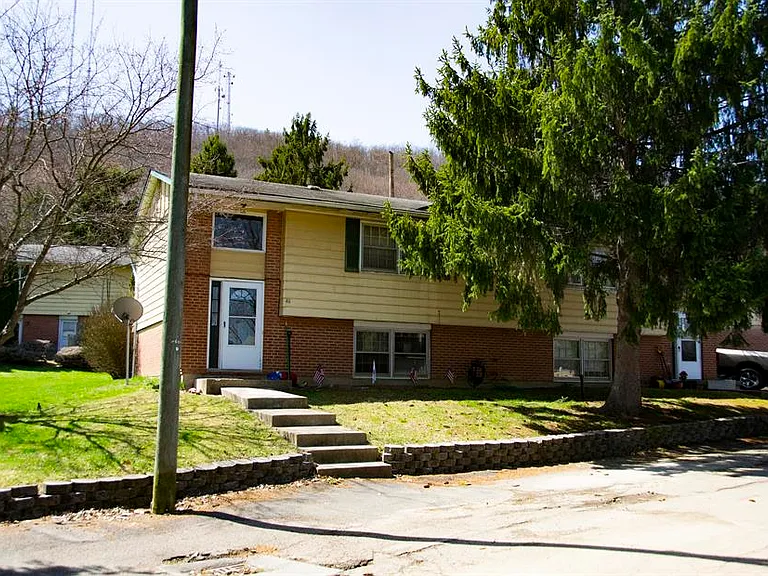 Mountain Ridge Townhouses — Photo 6