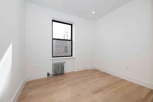 Rented by Jonis Realty | media 5