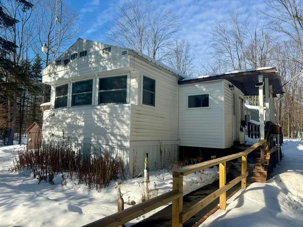 263 Bunny Dr, Mio, MI 48647