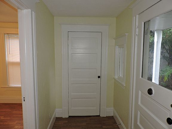 3rd image of 420 U St