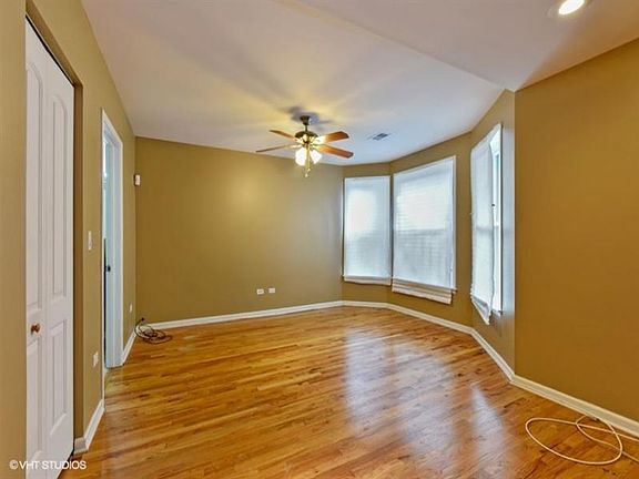 4th image of 4628 S Langley Ave #2