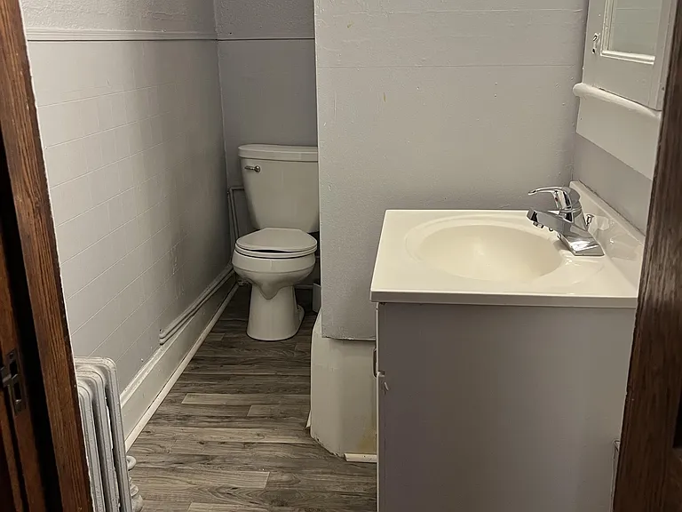 2900-2902 Cottage Dr #203-2902 — Photo 7