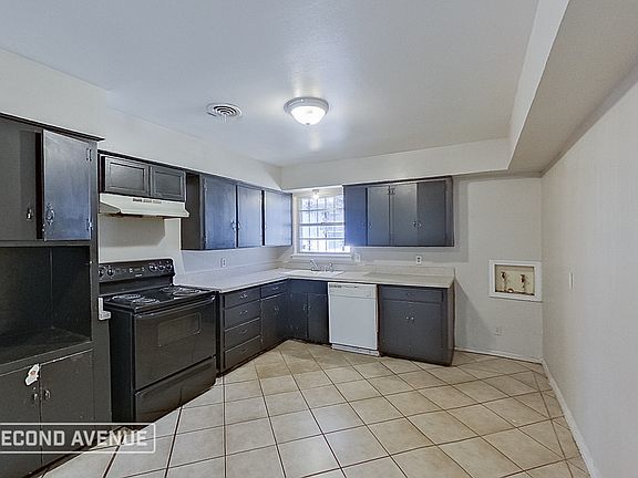2nd image of 9243 Rosecliff Dr