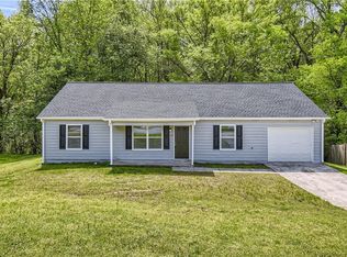 195 Turquoise Trl, Atlanta, GA 30349