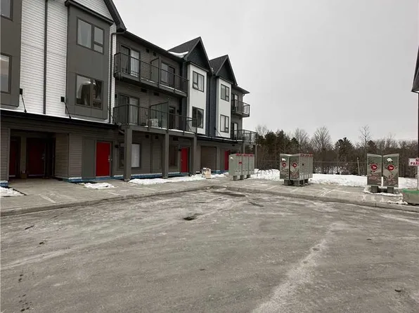 2635 William Jackson Dr, Pickering, ON