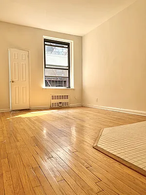 Rented by Paley Management | media 7