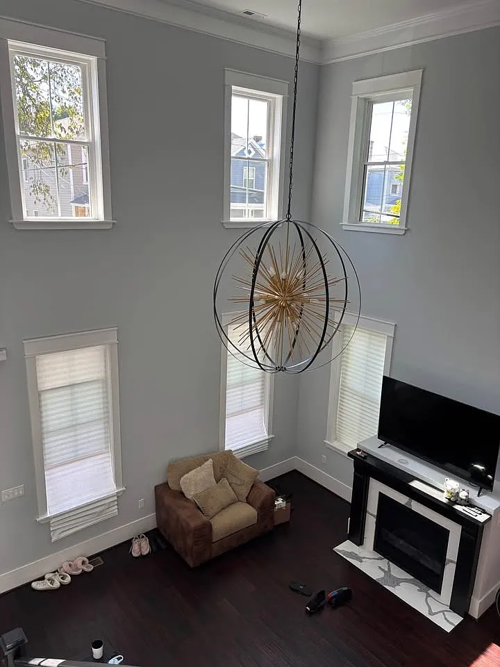 3 bed, 2.5 bath, 2020 sqft, $1,200 — Photo 1