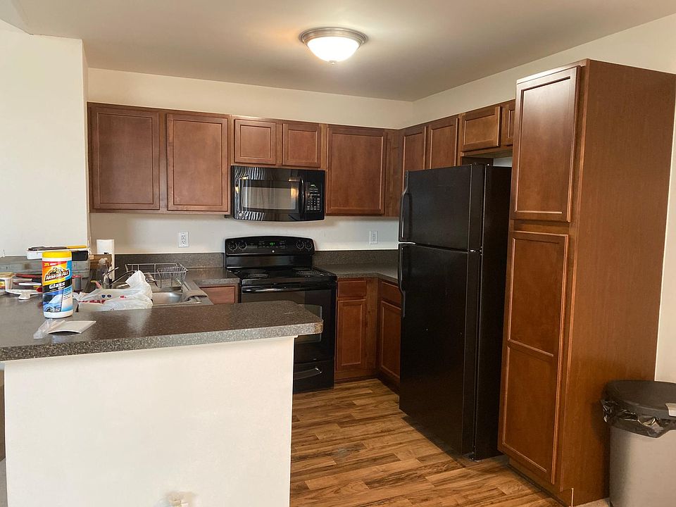 1st image of 28211 S Pointe Ln #313
