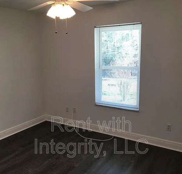 156D Locke St — Photo 18