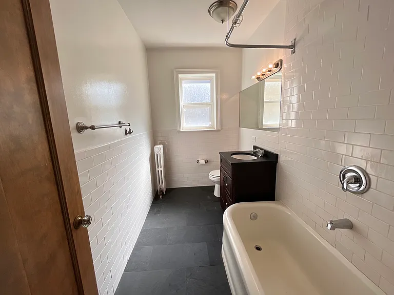 6150 N Hoyne Ave #1 — Photo 19