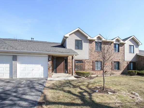 677 Cumberland Trl #2B, Roselle, IL 60172