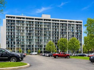 2005 S Finley Rd Unit 1102, Lombard, IL 60148