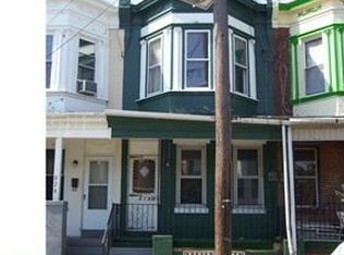 818 York St, Camden, NJ 08102