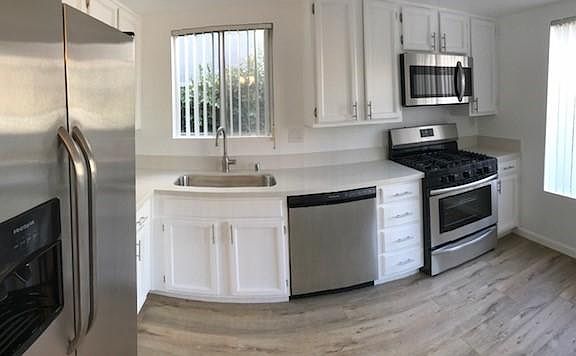 3rd image of 920 N Alfred St APT 104