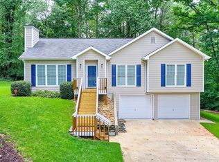 6105 Surrey Ct, Cumming, GA 30028