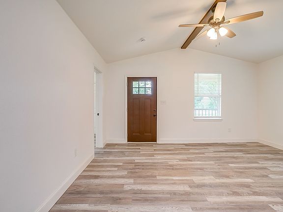 5th image of 1115 Hanover St