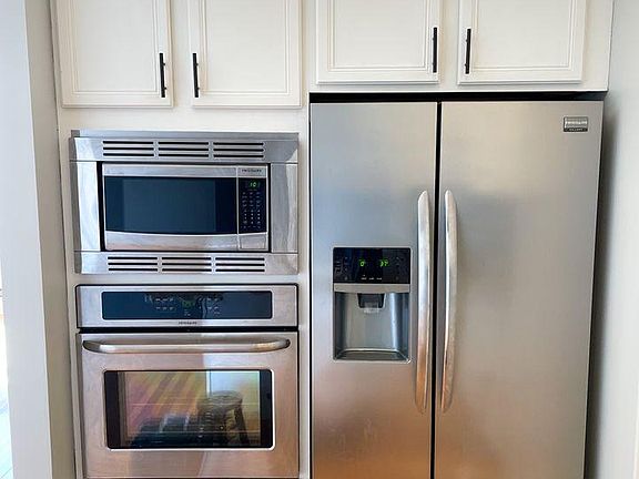 3rd image of 1530 S State St APT 525