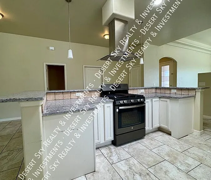 1911 Pella Ct — Photo 6