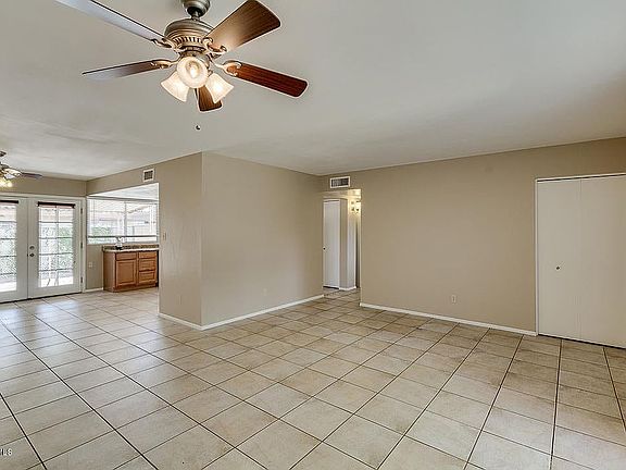 5th image of 1624 E Donner Dr