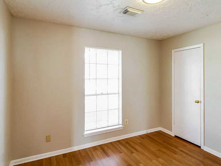 7342 Sonnet Glen Ln — Photo 11