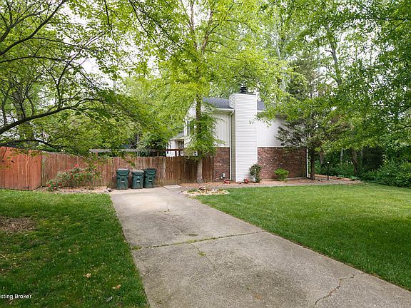 4th image of 4800 Ferrer Way