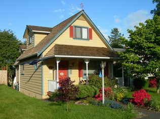 1917 Rockefeller Ave, Everett, WA 98201