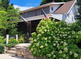 61 S Main St, Stewartstown, PA 17363