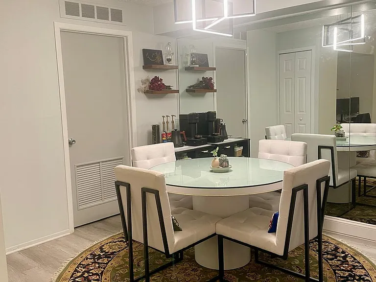 18344 University Park Dr — Photo 11